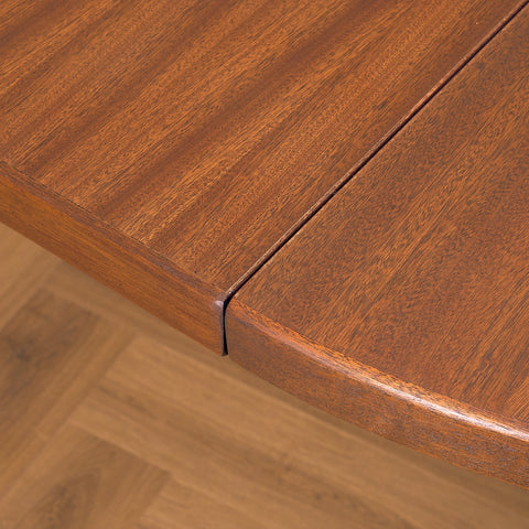 Danish round dining table in mahogany by Farstrup