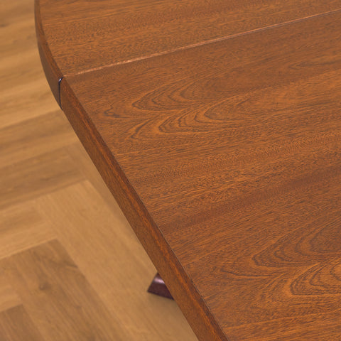 Danish round dining table in mahogany by Farstrup