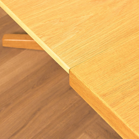 Danish round dining table in oak by V.S Andersen