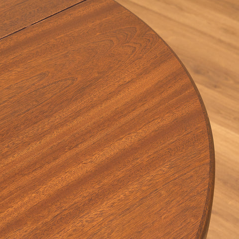 Danish round dining table in mahogany by Farstrup