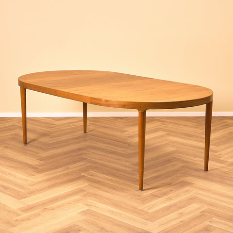 Danish round dining table in teak by Skovmand & Andersen for Moreddi