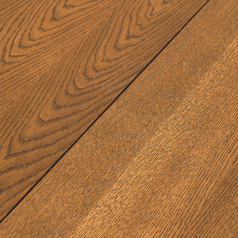 Danish round dining table in oak by Farstrup