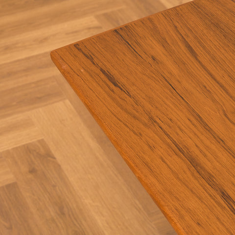 Danish dining table in teak and oak