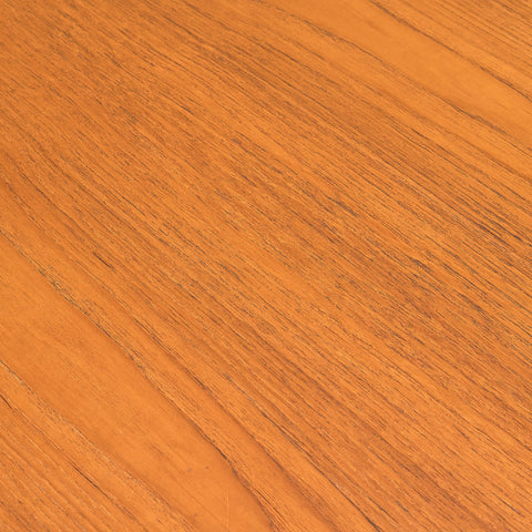 Danish dining table in teak and oak