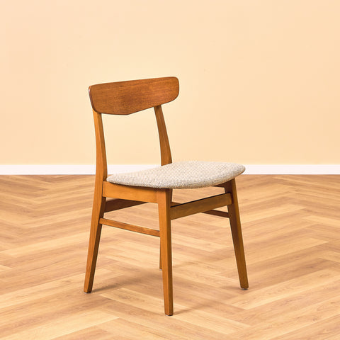 Danish dining chairs in teak & beech by Findahl Møbelfabrik, model 'Møsbol'