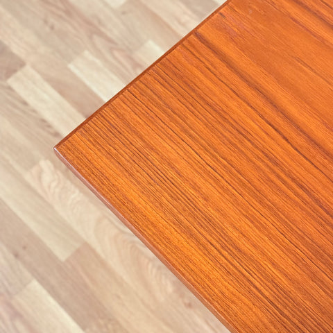 Danish dining table in teak by Vejle møbelfabrik