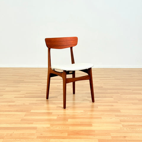 Danish set of 6 dining chairs in teak by Schiønning & Elgaard