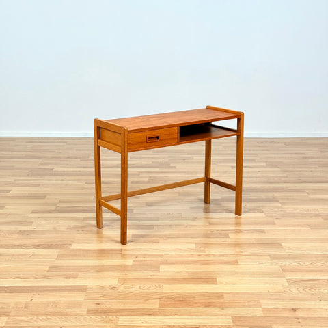 Swedish teak & oak side table by Fröseke, AB Nybrofabriken.