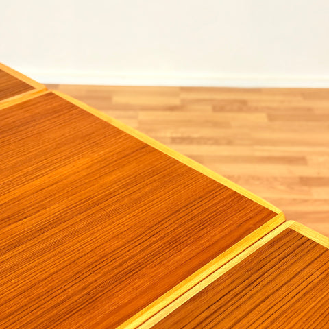 Swedish extandable coffee table in teak & beech