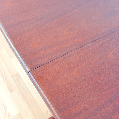 Danish oval dining table in mahogany by Skovby Møbelfabrik