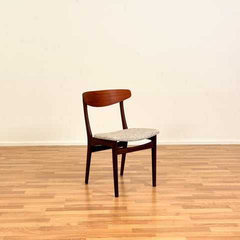 Set of 8 dining chairs in teak, 1950s-60s, Denmark