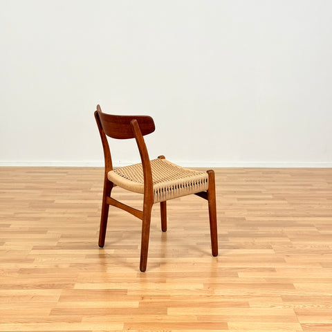 Danish set of 6 dining chairs in oak & teak CH23 by Hans J. Wegner