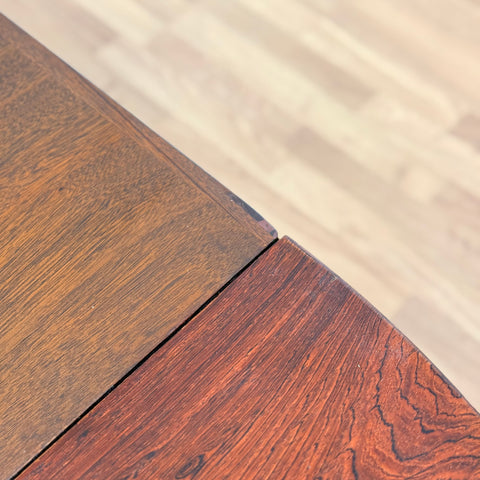 Danish round dining table by Arne Vodder for Sibast