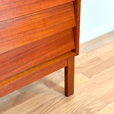 Swedish bookshelf in teak wood