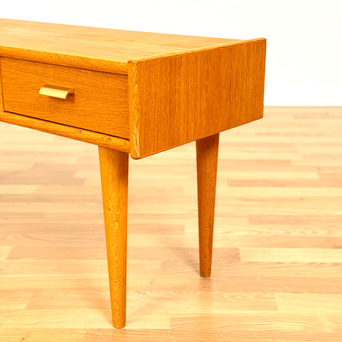 Swedish hall bench in oak
