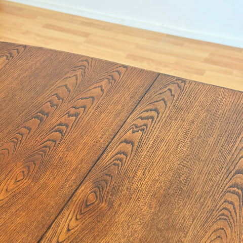 Danish oval dining table in oak by Skovby Møblefabrik