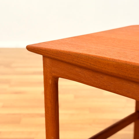 Swedish coffee table in teak, "Frisco" by Folke Ohlsson for Tingströms