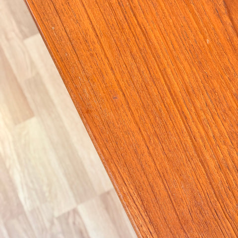 Danish dining table in teak