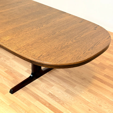 Danish oval dining table in oak by Farstrup