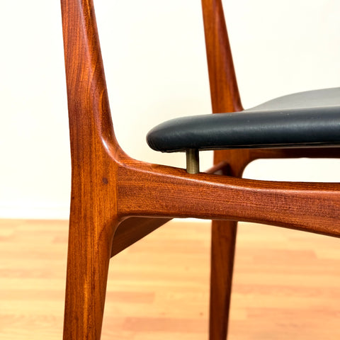 Danish set of 8 dining chairs in teak & walnut by Schiønning & Elgaard