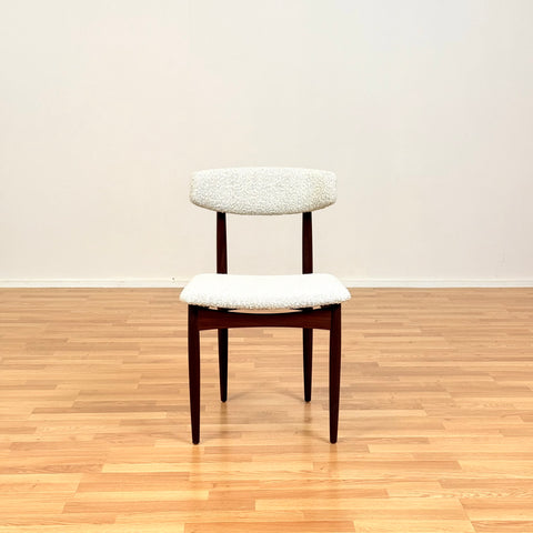 Danish set of 4 dining chairs in solid wood