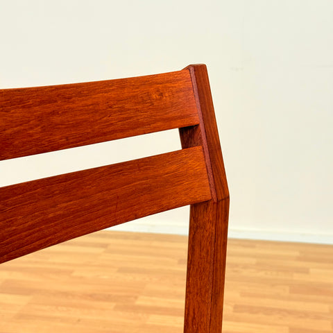 Danish set of 8 dining chairs in teak by N.O. Møller, model 404