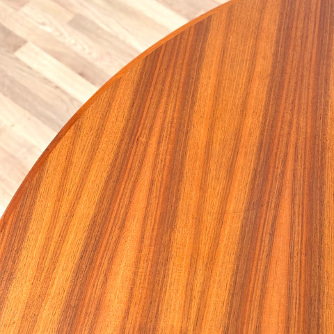 Large ⌀150 round dining table in walnut