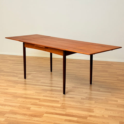Danish rectangular dining table in teak