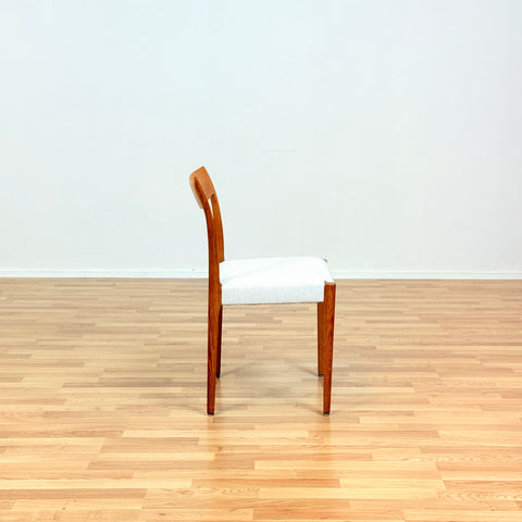 Swedish dining chairs in oak by Yngve Ekström for Troeds, model "Kontiki"