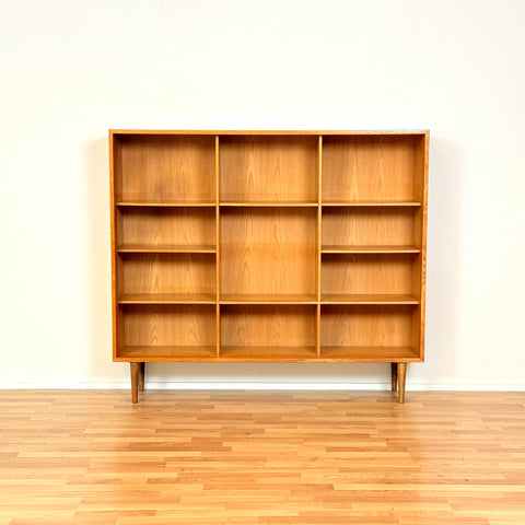Reserved Swedish bookshelf in oak