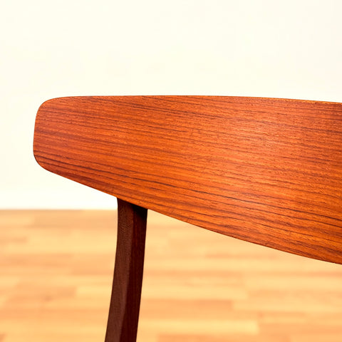 Danish set of 6 dining chairs in teak