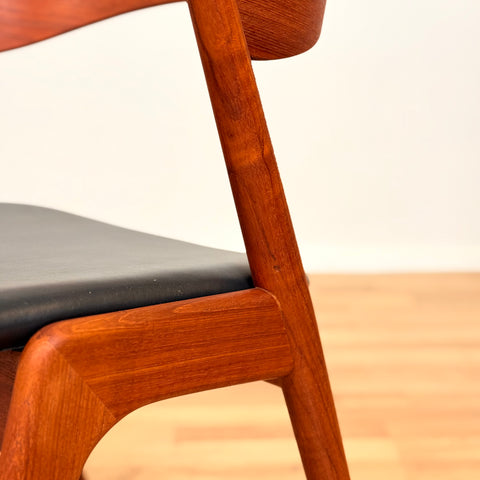 Danish set of 6 dining chairs in teak by Kai Kristiansen
