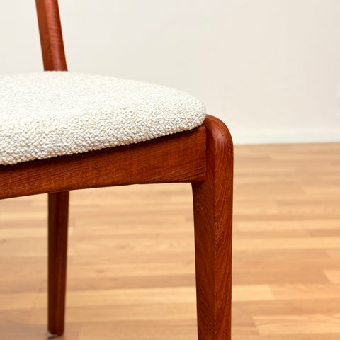 Danish set of 6 dining chairs in teak