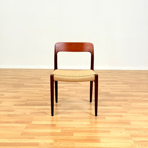 Danish set of 4 dining chairs 'model 75' by Niels O. Moller