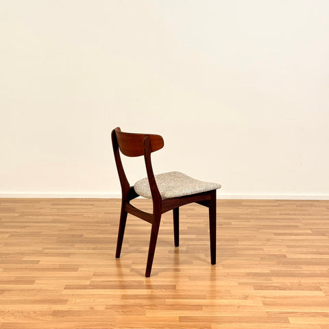Set of 8 dining chairs in teak, 1950s-60s, Denmark