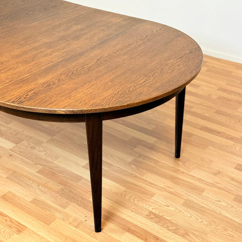 Danish round dining table in oak 'model 55' with 3 ext by Omann Jun