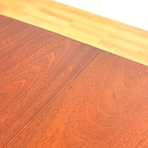 Danish oval dining table in mahogany by Skovby Møbelfabrik