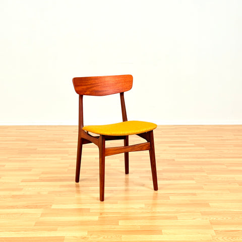 Danish set of 6 dining chairs in teak by Schiønning & Elgaard