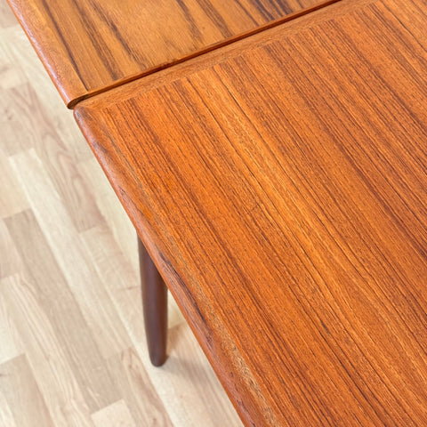 Dining table in teak, 1950s-60s, Denmark