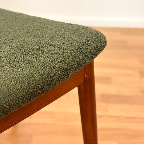 Set of 8 dining chairs in teak & beech, 1950s-60s, Denmark