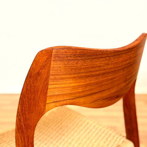 Reserverad Danish set of 4 dining chairs 'model 71' by Niels O. Moller