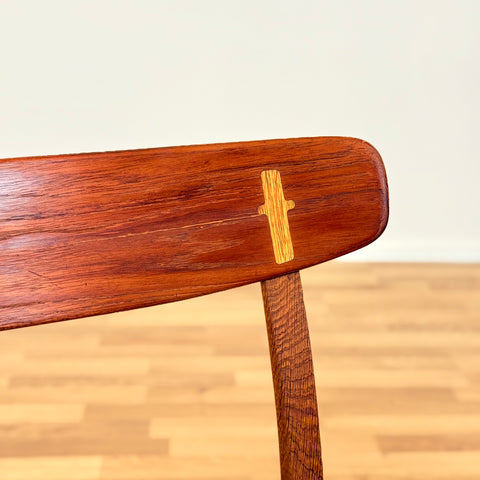 Danish set of 6 dining chairs in oak & teak CH23 by Hans J. Wegner