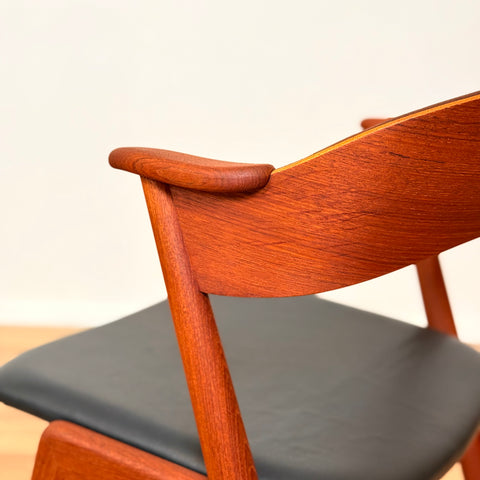 Danish set of 6 dining chairs in teak by Kai Kristiansen