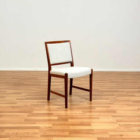 Swedish dining chairs in walnut by Skaraborgs Möbelindustri AB