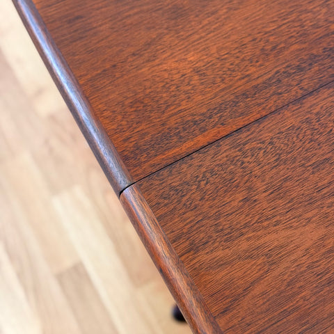 Oval dining table in mahogany by Skovby Møblefabrik, ca. 1980s, Denmark