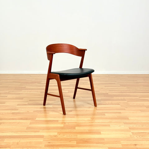 Danish set of 6 dining chairs in teak by Kai Kristiansen