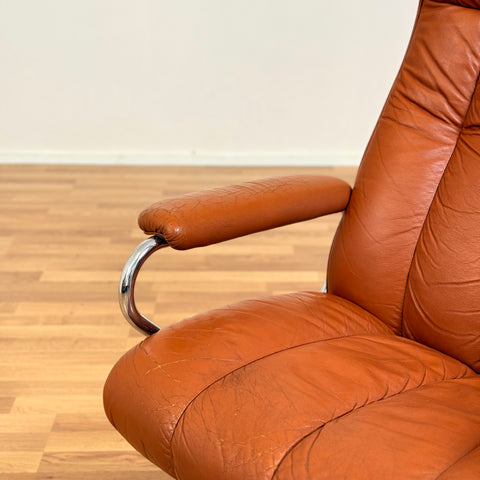 Norwegian armchairs in leather and chrome by Ekorners, Stressless