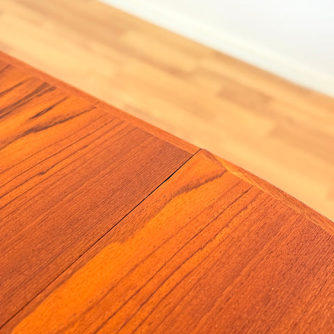 Danish round dining table in teak