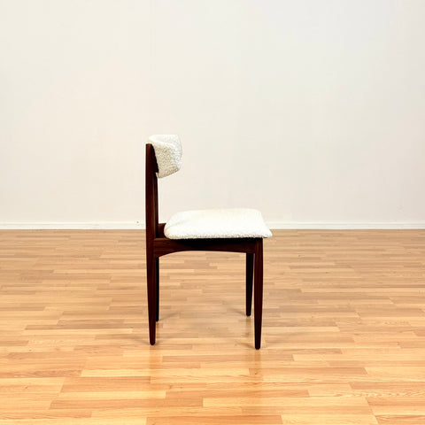 Danish set of 4 dining chairs in solid wood