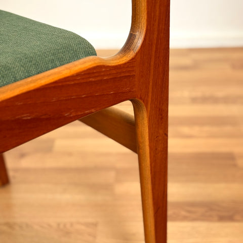 Danish set of 6 dining chairs in teak by Erik Buch